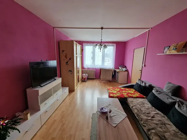 Prodej bytu 2+1, Luby, Tovární, 62 m2
