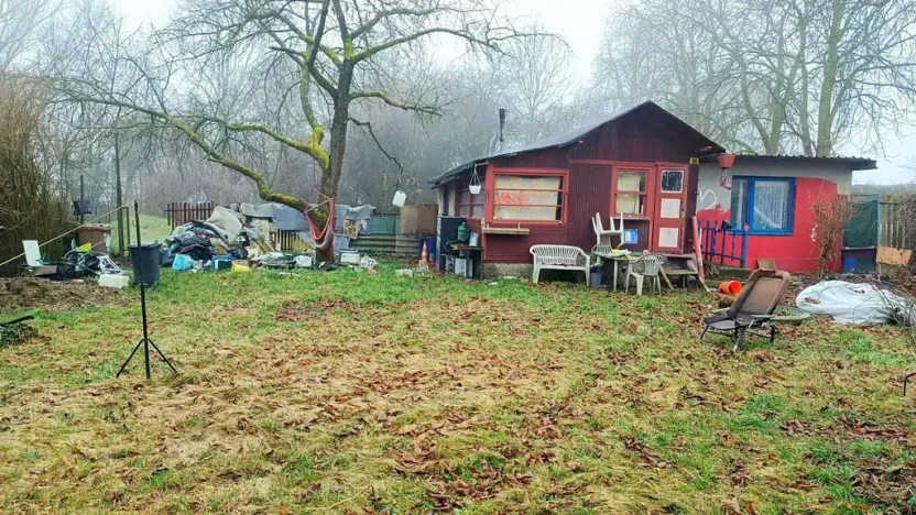 Prodej chaty, Kostelec nad Labem, Na Pískách, 24 m2