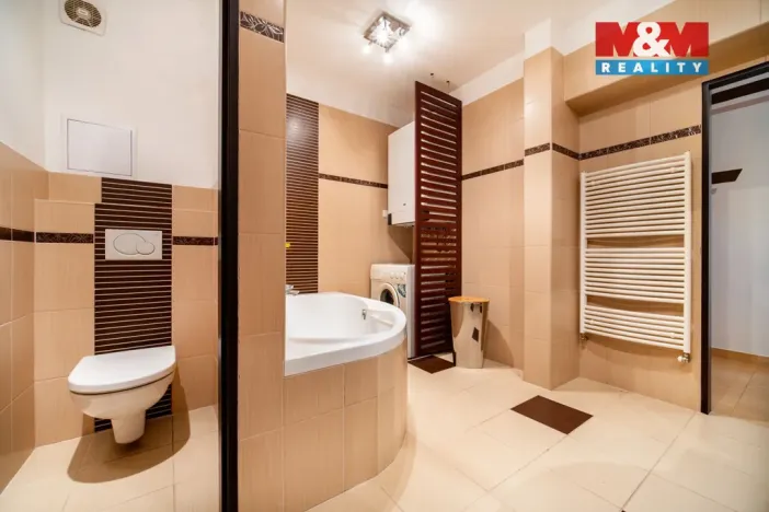 Prodej bytu 3+1, Lanškroun - Žichlínské Předměstí, Dobrovského, 72 m2