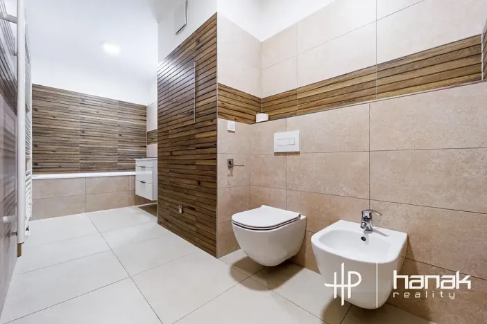 Pronájem bytu 2+kk, Olomouc, Janského, 72 m2