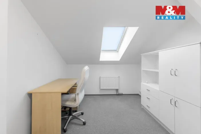 Pronájem kanceláře, Ostrava - Kunčičky, Škrobálkova, 173 m2