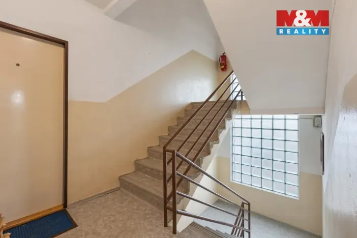 Prodej bytu 3+1, Bzová, 75 m2