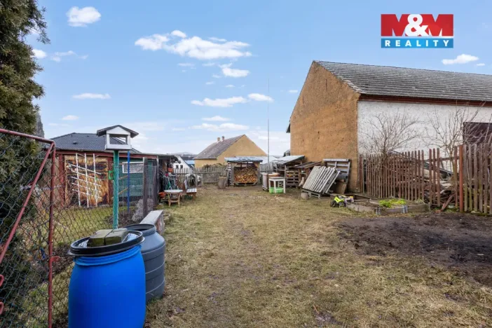 Prodej bytu 3+1, Bzová, 75 m2