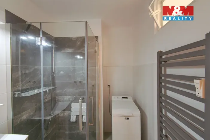 Prodej bytu 2+1, Rožnov pod Radhoštěm, 1. máje, 62 m2