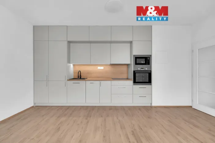 Pronájem bytu 1+kk, Pardubice - Pardubičky, Nová Tesla, 32 m2