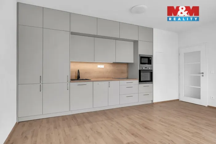 Pronájem bytu 1+kk, Pardubice - Pardubičky, Nová Tesla, 32 m2