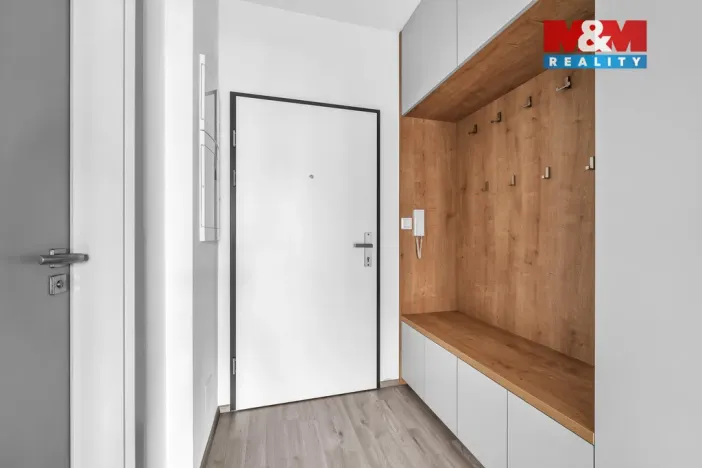 Pronájem bytu 2+kk, Pardubice - Pardubičky, Nová Tesla, 46 m2