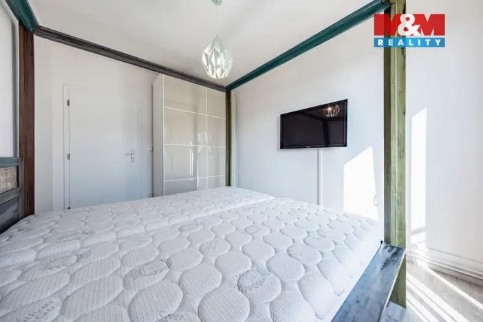 Prodej bytu 3+kk, Nehvizdy, Pražská, 65 m2