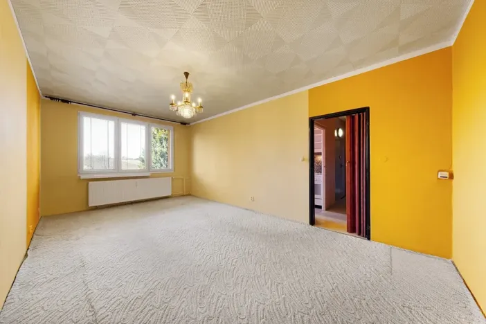 Prodej bytu 3+1, Studená, Komenského, 74 m2