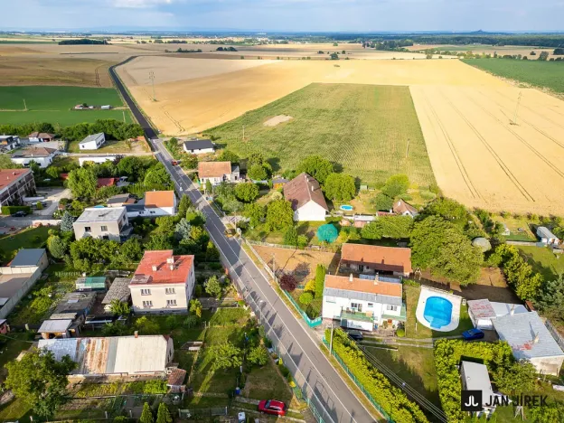 Prodej pozemku, Křičeň, 1045 m2