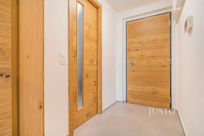 Pronájem bytu 2+kk, Praha - Hlubočepy, Wassermannova, 49 m2