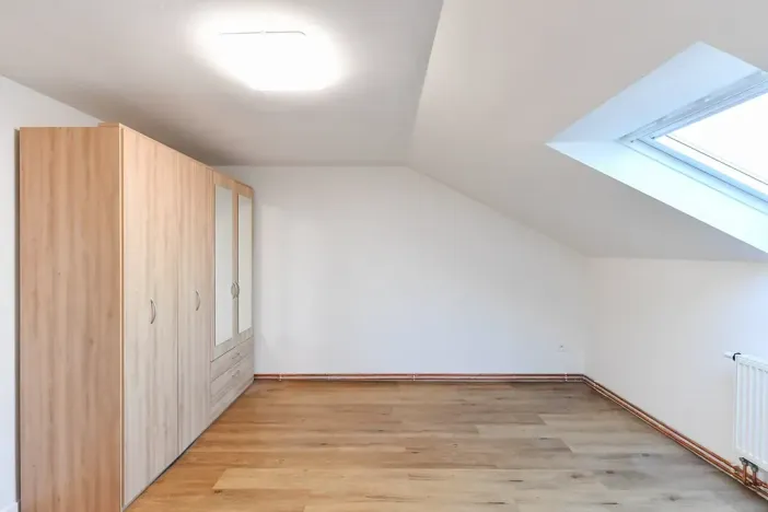 Pronájem činžovního domu, Praha - Hloubětín, Aloisovská, 340 m2