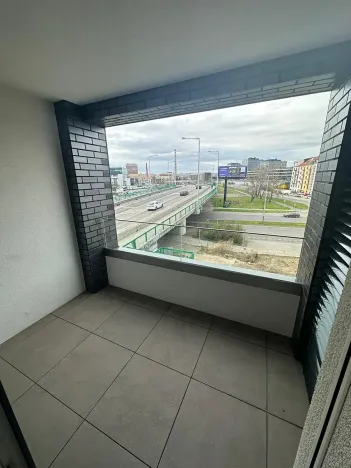 Pronájem bytu 2+kk, Praha - Holešovice, U Pergamenky, 54 m2