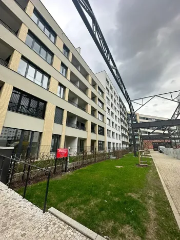 Pronájem bytu 2+kk, Praha - Holešovice, U Pergamenky, 54 m2