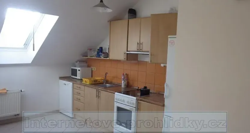 Pronájem pokoje, Praha - Háje, Hlavatého, 18 m2