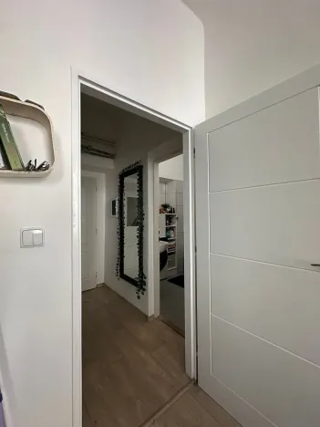 Pronájem bytu 2+kk, České Budějovice, Rudolfovská tř., 34 m2