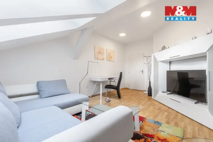 Prodej kanceláře, Ostrava - Kunčičky, Škrobálkova, 700 m2