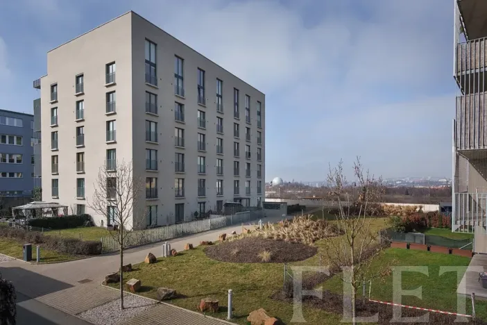 Pronájem bytu 1+kk, Praha - Libeň, Novovysočanská, 25 m2