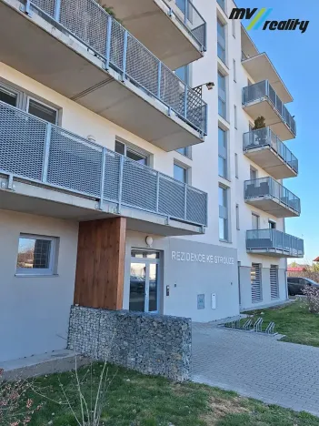 Pronájem bytu 2+kk, Nymburk, Ke Strouze, 40 m2