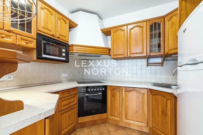 Prodej bytu 2+kk, Praha - Libeň, Nad Okrouhlíkem, 66 m2