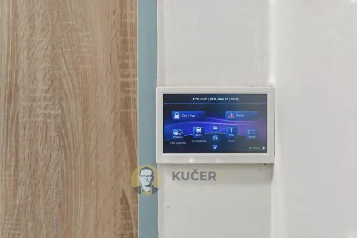 Prodej skladu, Kostelec nad Labem, Neratovická, 3457 m2