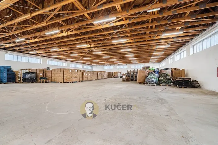 Prodej skladu, Kostelec nad Labem, Neratovická, 3457 m2