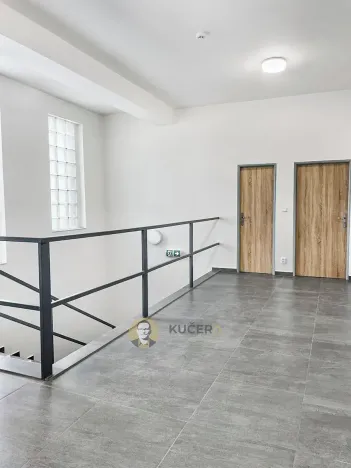 Prodej skladu, Kostelec nad Labem, Neratovická, 3457 m2