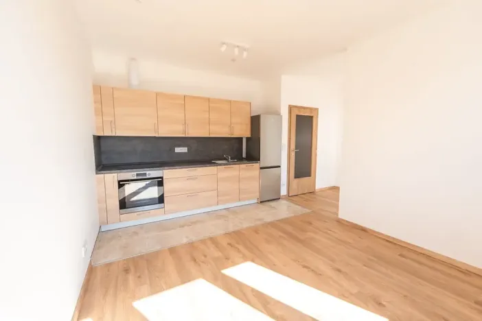 Pronájem bytu 1+kk, Praha - Hlubočepy, Fabiánové, 30 m2