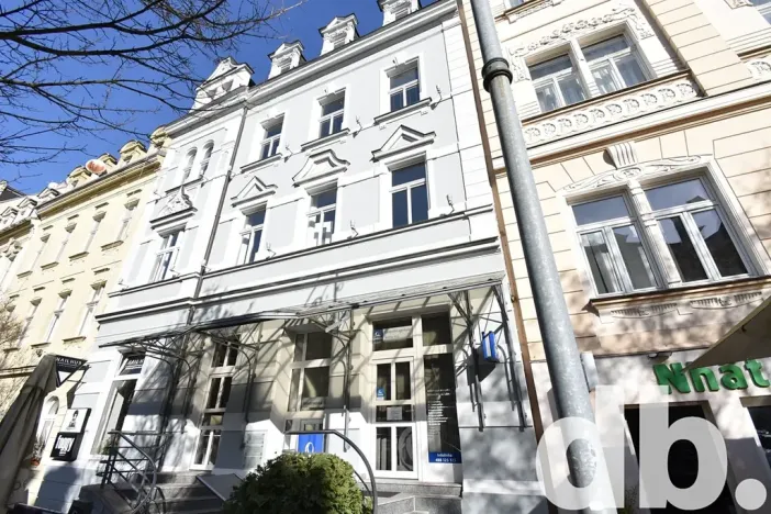 Pronájem kanceláře, Karlovy Vary, Bělehradská, 112 m2