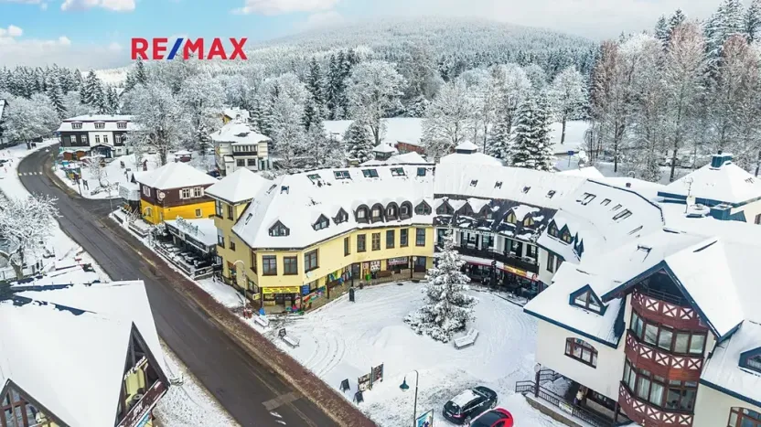 Prodej obchodního prostoru, Harrachov, 283 m2