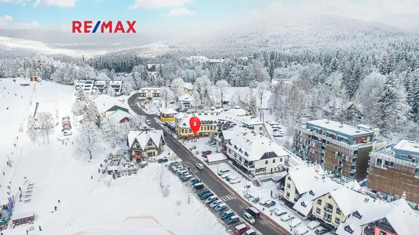 Prodej obchodního prostoru, Harrachov, 283 m2