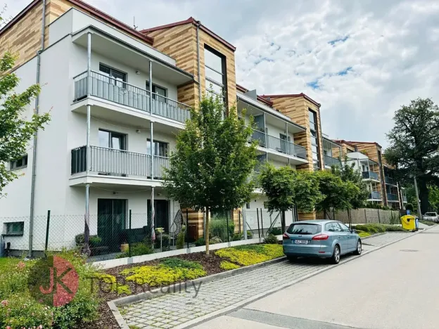 Pronájem bytu 2+kk, Velké Popovice, V parku, 59 m2