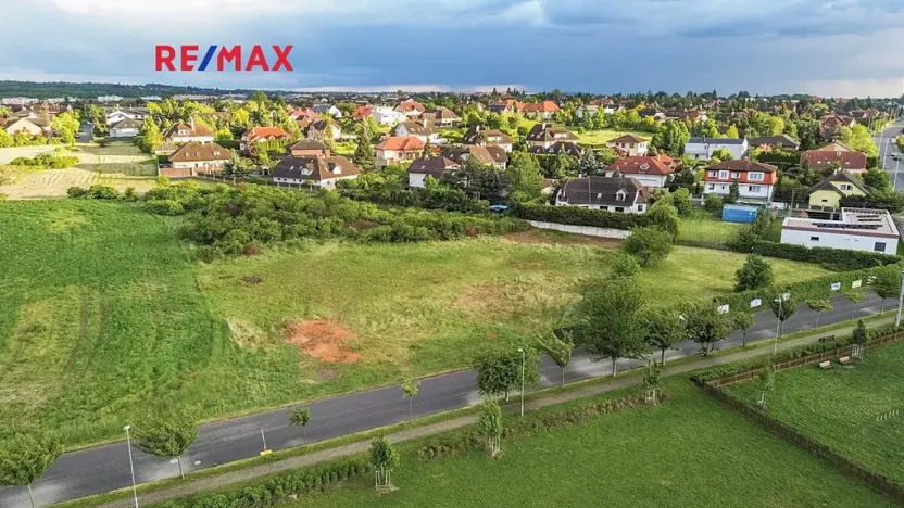 Prodej pozemku, Jesenice, 4757 m2