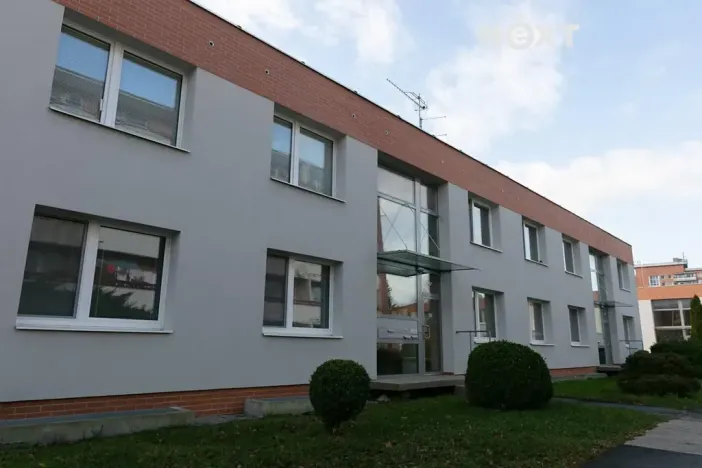 Pronájem bytu 1+kk, Zlín, U Trojáku, 27 m2