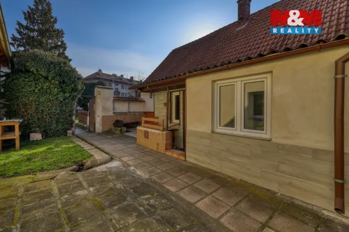 Prodej rodinného domu, Dobřany, Stromořadí, 86 m2