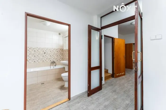 Prodej rodinného domu, Březno, 380 m2