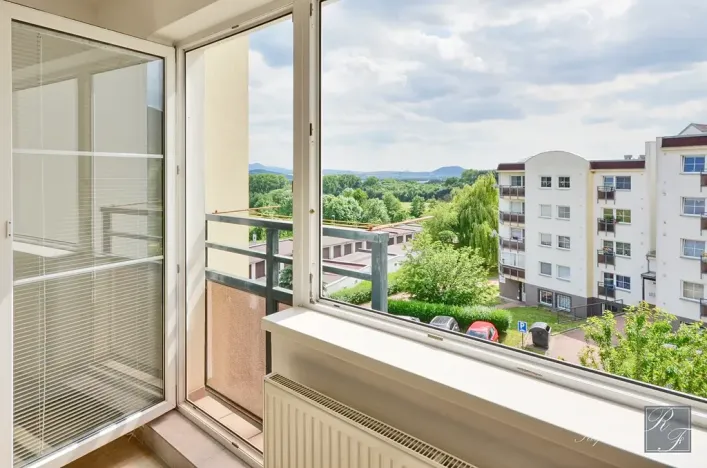 Pronájem bytu 1+kk, Chlumec, Stradovská, 32 m2