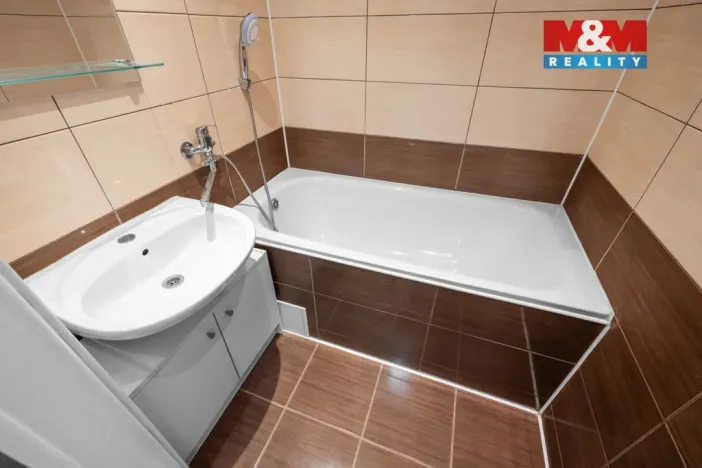 Prodej bytu 2+1, Kralupy nad Vltavou - Lobeček, Štefánikova, 52 m2