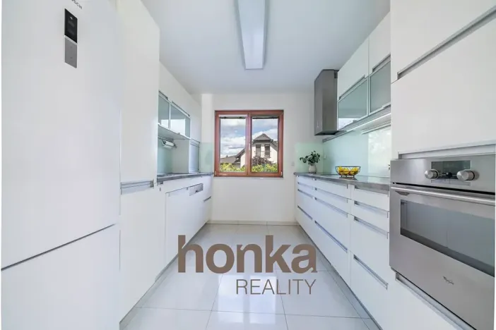 Pronájem rodinného domu, Kosoř, K Lomu, 263 m2