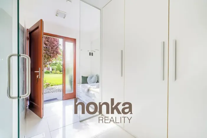 Pronájem rodinného domu, Kosoř, K Lomu, 263 m2