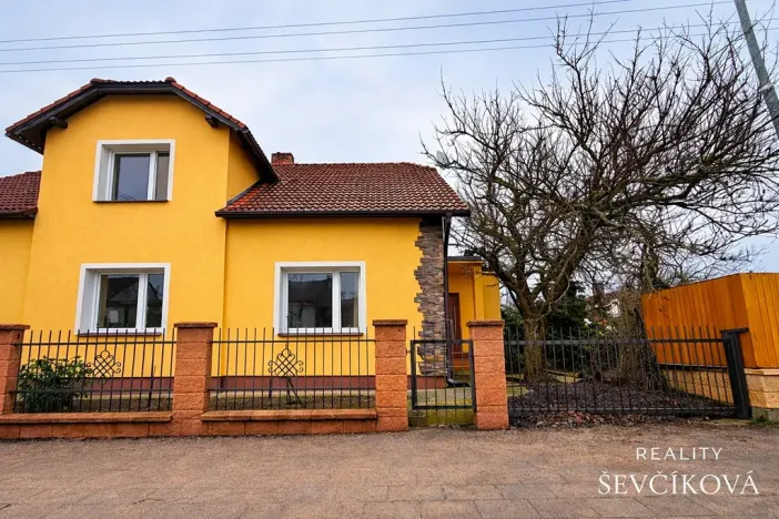 Pronájem bytu 3+kk, Hradec Králové, Miřiovského, 118 m2