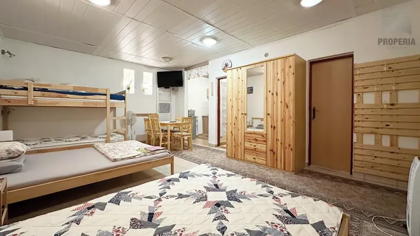 Prodej apartmánu, Strachotín, Sklepní, 285 m2