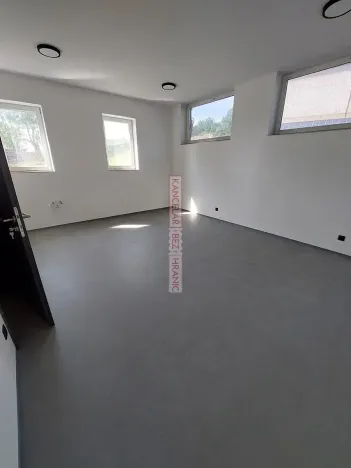 Pronájem skladu, Medlovice, 756 m2