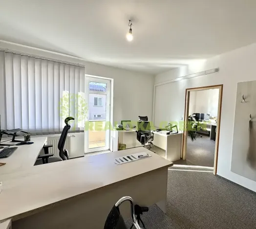 Pronájem komerční nemovitosti, Zlín, Ševcovská, 110 m2