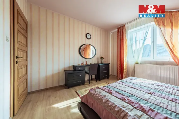 Pronájem rodinného domu, Praha - Ďáblice, Markvartická, 220 m2