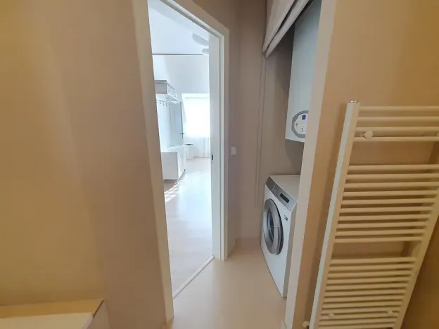 Pronájem bytu 4+1, Praha - Kobylisy, Služská, 128 m2