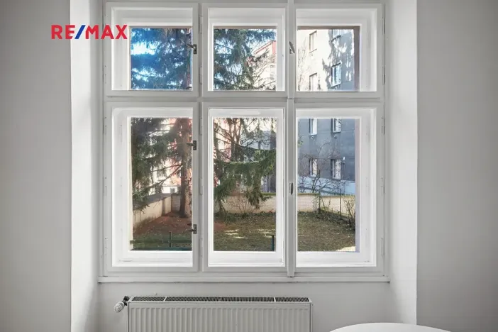 Prodej bytu 2+kk, Praha - Vršovice, Vršovické náměstí, 38 m2