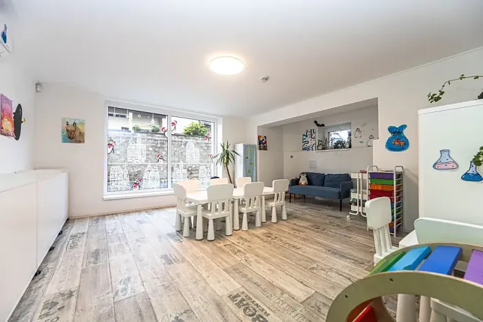 Pronájem komerční nemovitosti, Praha - Štěrboholy, Ústřední, 280 m2