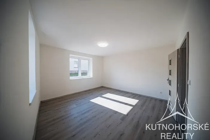 Prodej rodinného domu, Červené Pečky, Husova, 177 m2