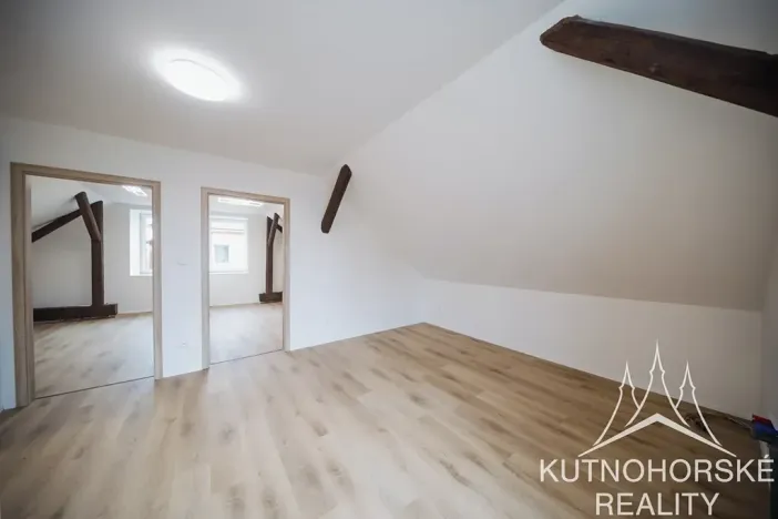 Prodej rodinného domu, Červené Pečky, Husova, 177 m2